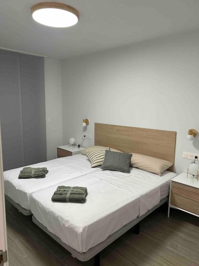 Apartamentos Breton 17 Suite Familiar Alicante Kültér fotó