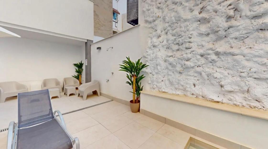 Apartamentos Breton 17 Suite Familiar Alicante Kültér fotó