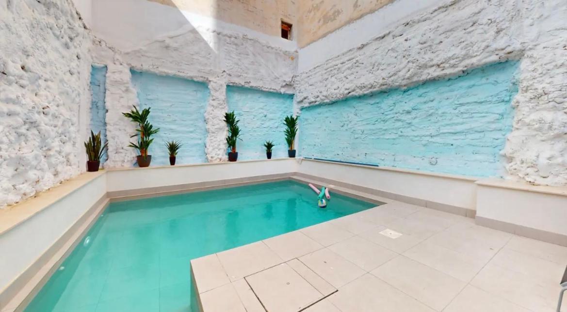Apartamentos Breton 17 Suite Familiar Alicante Kültér fotó